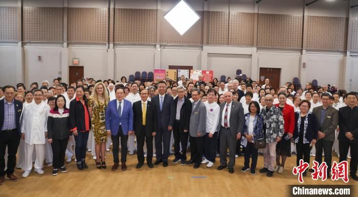 加拿大多伦多举行首届“世界太极日”活动 加拿大多伦多举行首届“世界太极日”活动